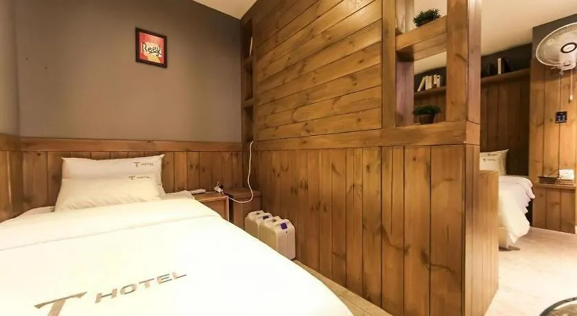 T Hotel Busan 2*,