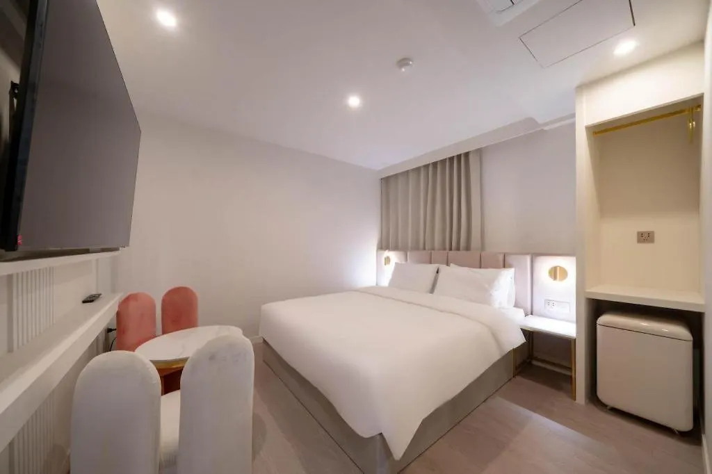 Μοτέλ T Hotel Μπουσάν