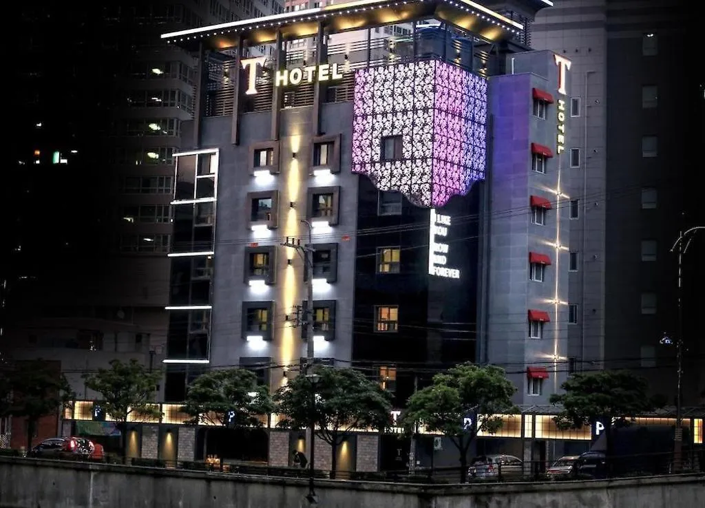 Μοτέλ T Hotel Μπουσάν
